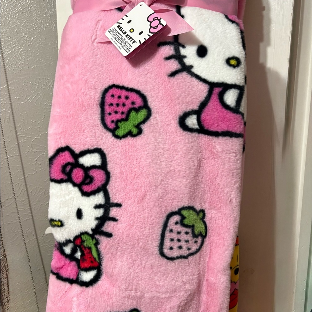 Hello Kitty Pink Strawberry blanket